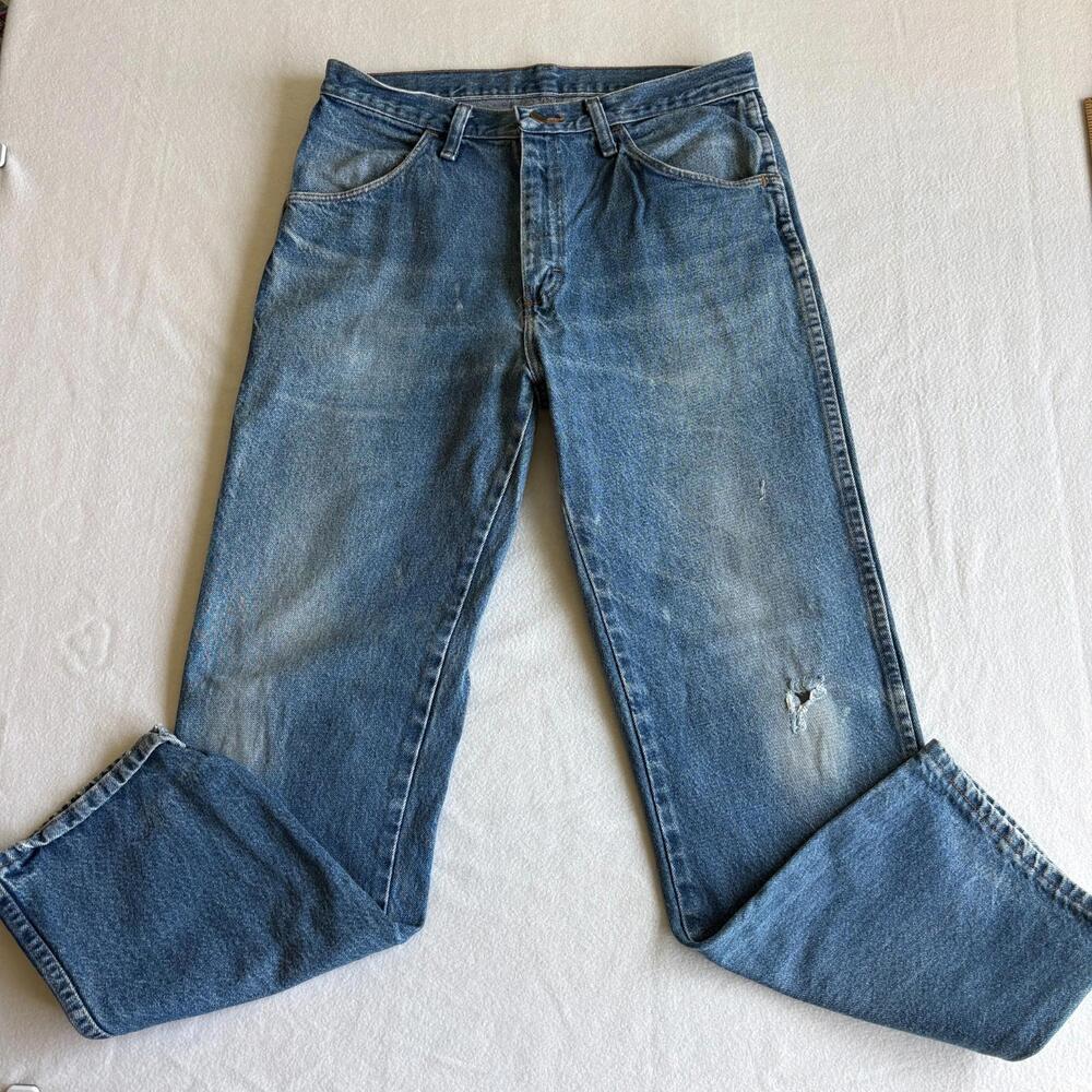Rustler Men’s 33x30 Relaxed Fit Light Wash Distressed Denim Jeans